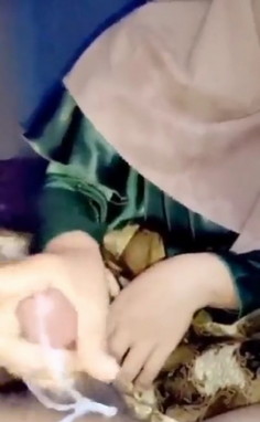 Bokep Indo | Di Coliin Ibu Guru Jilbab