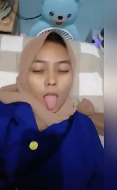 Bokep Indo | Maba Jilbab Yang Lagi Viral